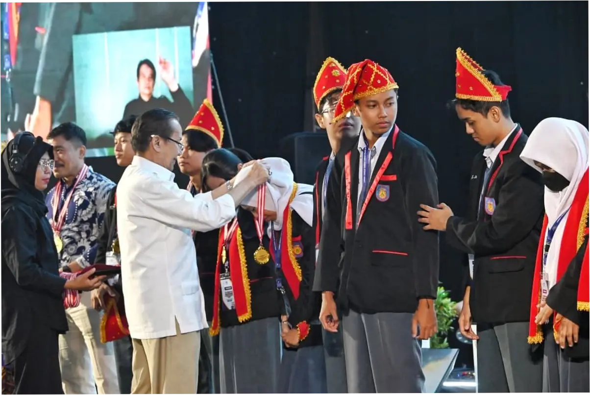 Di Tengah Gempa, SMAN Madani Palu Lolos ke Nasional LCC Empat Pilar MPR