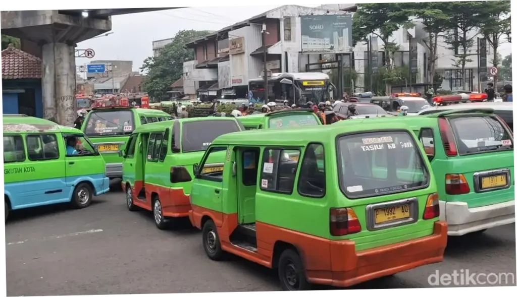 Dishub Bakal Tertibkan 1.780 Angkot di Atas 20 Tahun yang Beroperasi di Bogor