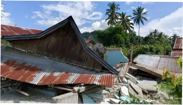 Gempa M 6,7 Guncang Palu: 38 Warga Terluka dan 1 Orang Meninggal