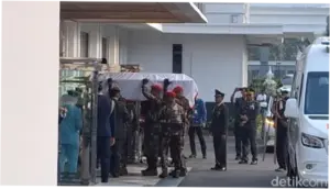 Jenazah Ryamizard Ryacudu Tiba di Kantor Kemhan untuk Upacara Persemayaman