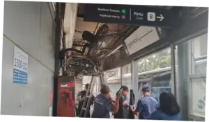 Kecelakaan di Koridor 9: Halte Tebet Jadi Korban