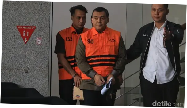 KPK Segel Rumah Wamen Imipas Silmy Karim Tersangka Pemerasan