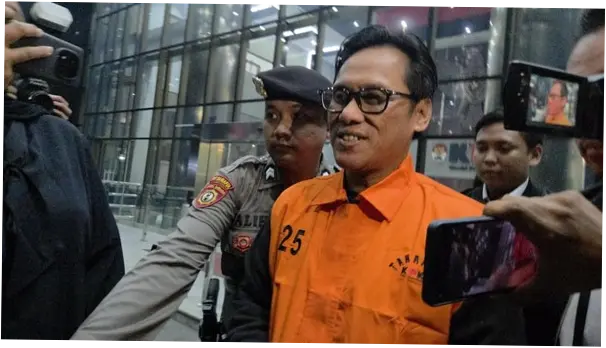 KPK Tahan 1 Tersangka Lagi Terkait Korupsi Pembangunan Gedung Pemkab Lamongan