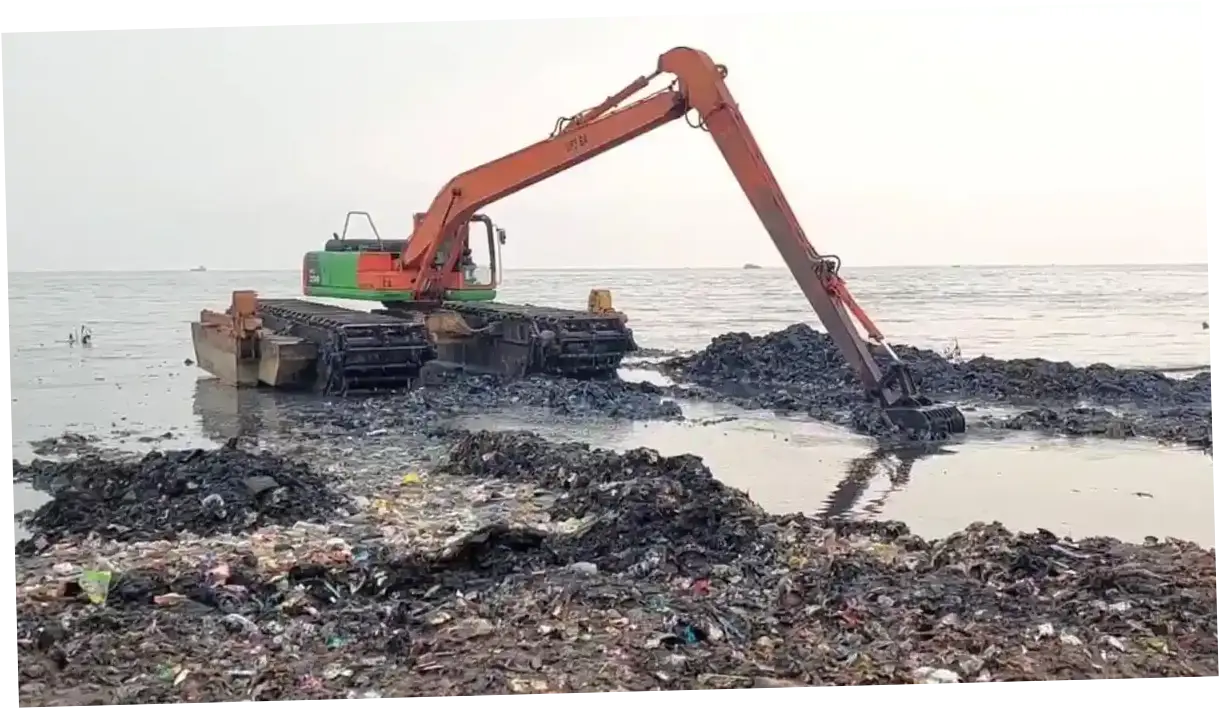 Pembersihan Pulau Sampah di Muara Angke Jakut, 8,8 Ton Sampah Diangkut