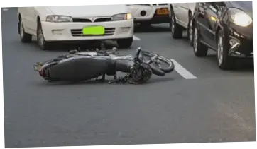 Pemotor Tewas Usai Tabrak Motor Lain dan Pagar Bangunan di Kemang Bogor