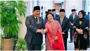 Pertemuan dan Gandengan Tangan Prabowo dan Megawati di Hari Lahir Pancasila