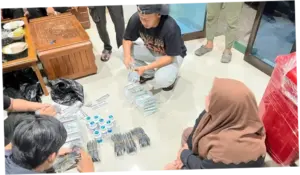 Polairud Polda Metro Tangkap 2 Penjual Obat Keras ke Nelayan di Jakut