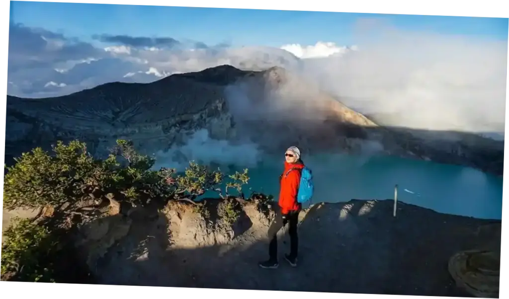 Raline Shah Mengagumi Keindahan Alam Banyuwangi, Terpesona dengan Sunrise di Kawah Ijen