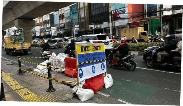 TKP Ledakan Saat Galian di Fatmawati Jaksel Digaris Polisi