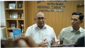 Waka Komisi VI DPR Usul Pembeli Solar Subsidi Wajib Cocokkan QR Code dan STNK