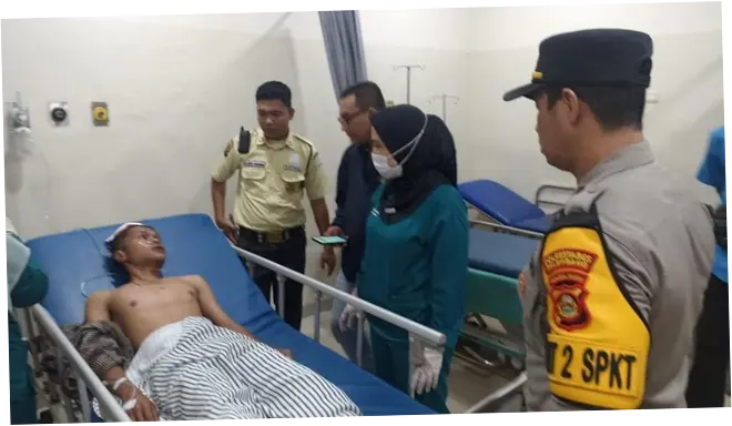 Dituduh Begal, Mahasiswa di Palembang Babak Belur Dikeroyok 20 Pria Bersajam