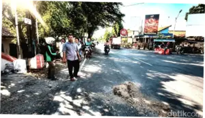 Kecelakaan Mengerikan di Brebes: Kaki Lansia Putus Akibat Tabrak Lari Pemotor
