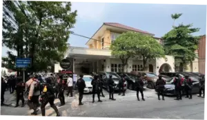 Polda Metro Jelaskan Alasan Brimob Kawal Penggeledahan Kafe di Cipete
