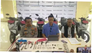 Polisi Tangkap 8 Maling di Depok, Temukan Motor Curian hingga Tali Pocong