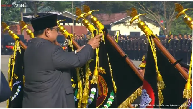 Prabowo Beri Tanda Kehormatan Nugraha Sakanti ke 11 Satker Polri