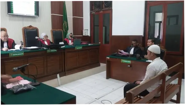 Pria di Surabaya Diadili Usai Rusak Jok Motor dan Curi Tas Isi Duit Rp 5 Ribu