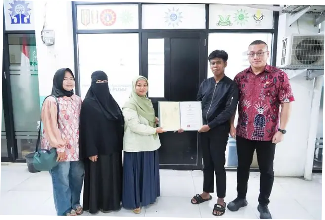 Tebus Ijazah Siswa Yatim, Kenneth DPRD DKI: Pendidikan Tak Boleh Disandera Biaya!