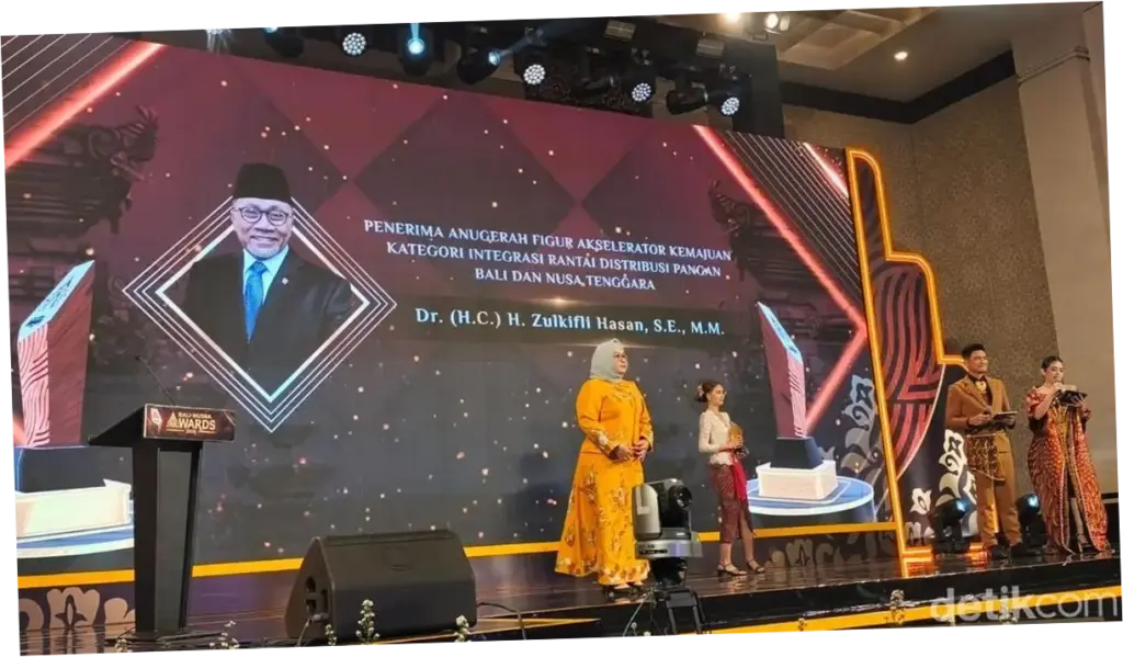 Zulhas Raih detikBali-Nusra Awards 2026 'Tokoh Integrasi Pangan Bali-Nusra'